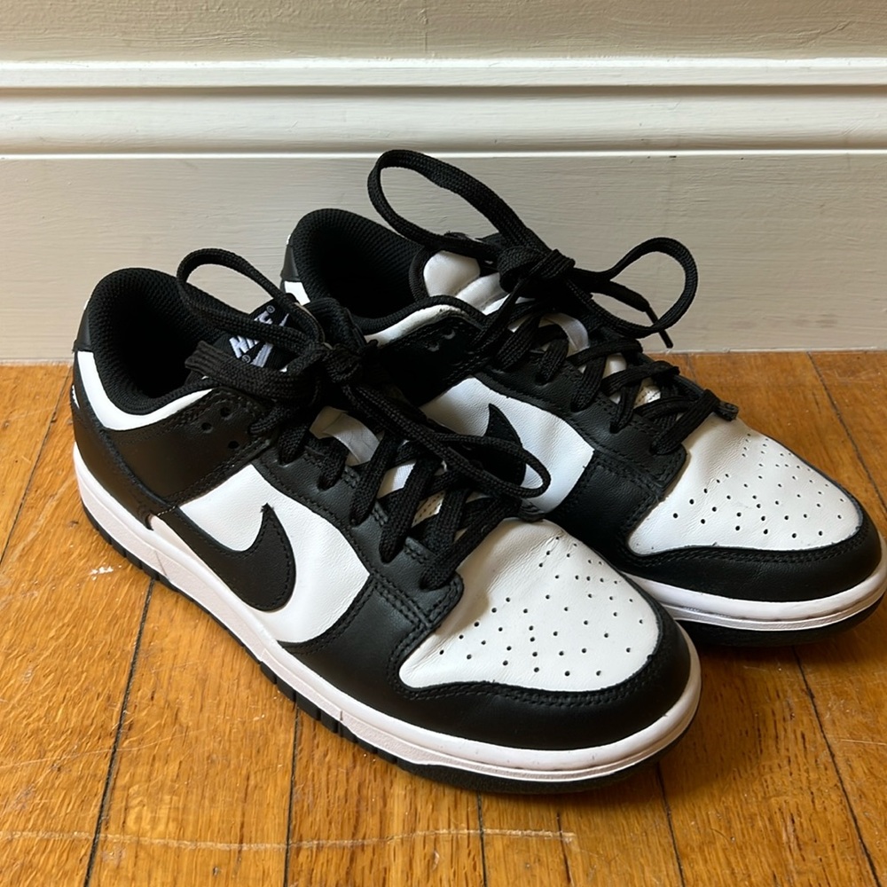 Nike Panda Dunks Size 7 Women’s